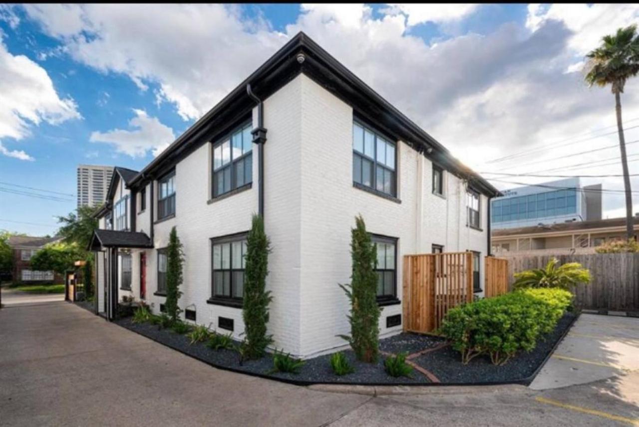 The Bishops Haven 4 - B&B Houston