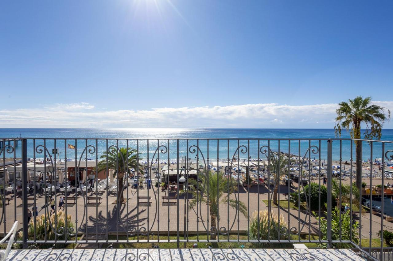 A'mare Luxury Apartments - Bed and Breakfast Pietra Ligure