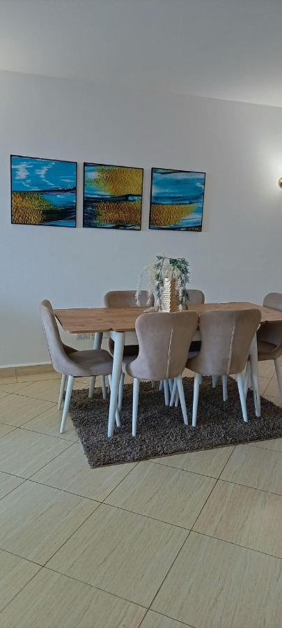 Ash Lamera beach apartments - B&B