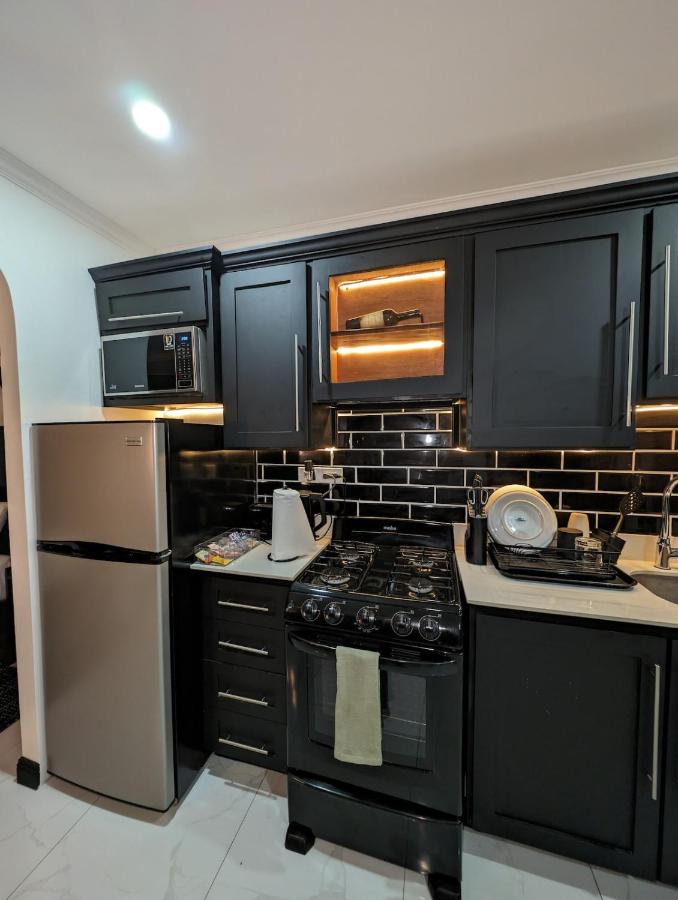 Escape Studio - B&B Kingston