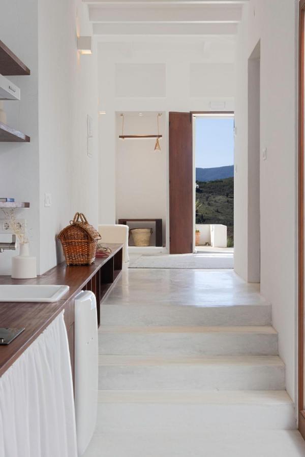 Suite with Mountain View
