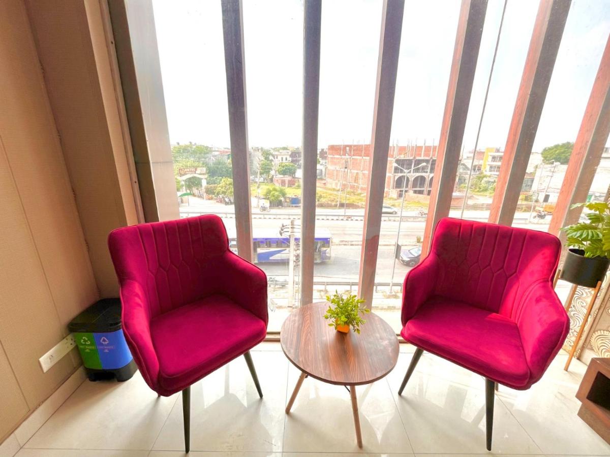 Hotel Starlet Prime - Ferienwohnung Chandīgarh
