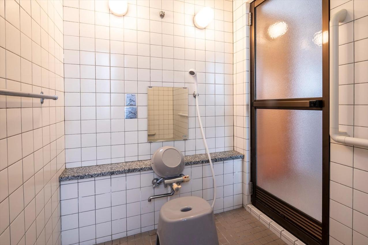 live takayama-Stay with a Rescue Dog and Local Host - Chambres d’hôtes Takayama