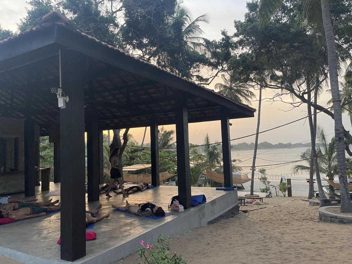 Kudah Bay Surf Camp - Chambres d’hôtes