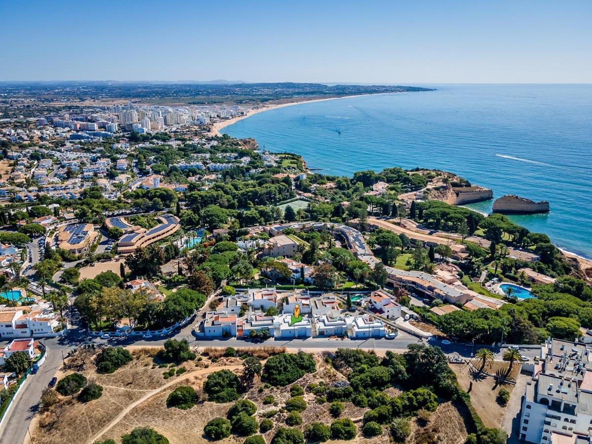 Sea Bliss: Your Seaside Retreat in Alporchinhos - Ferienwohnung Porches