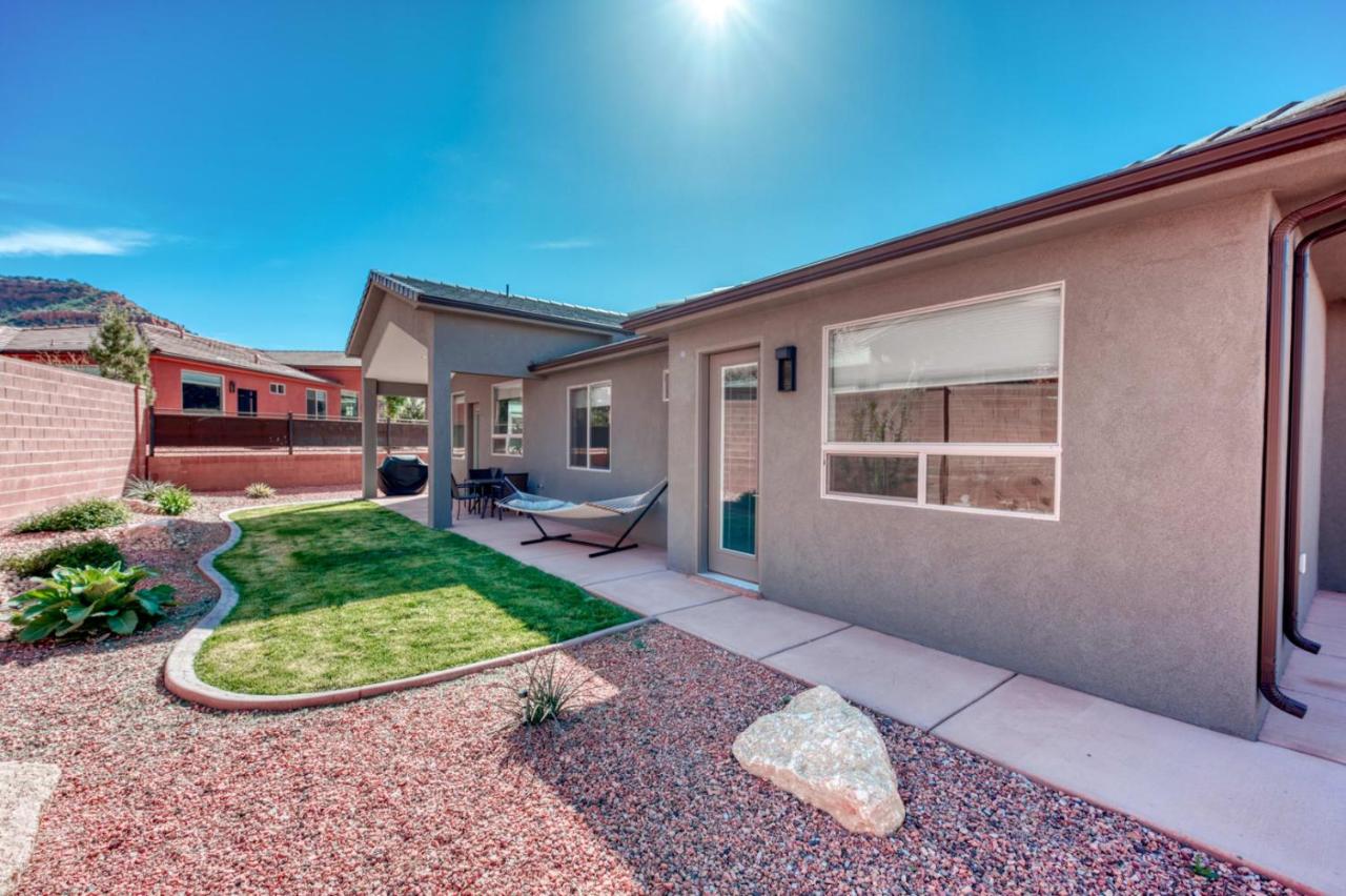 Upscale Family Home in Kanab with Gym Pool Red Rock Views - B&B Kanab