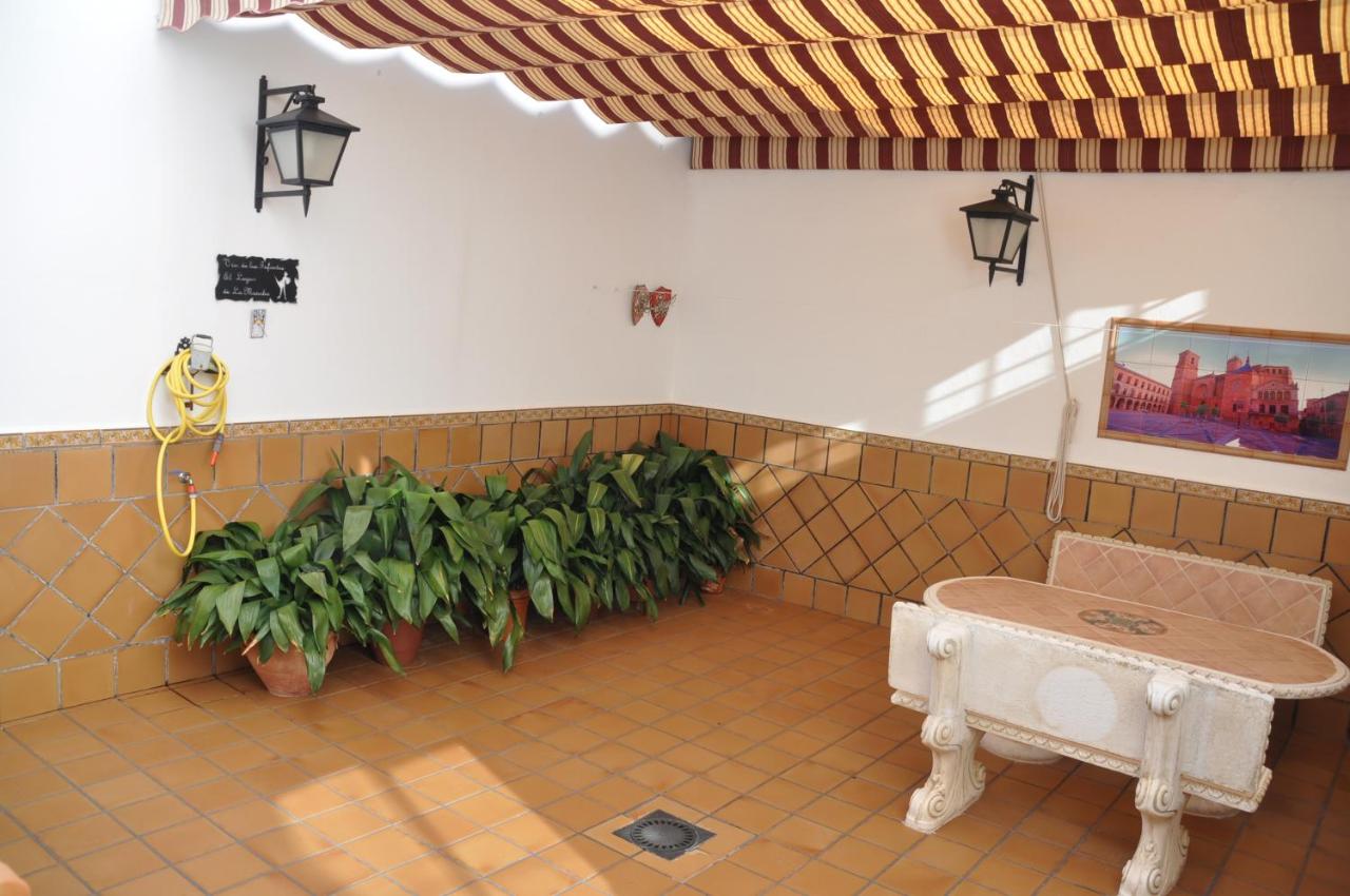 Einzelzimmer mit eigenem externen Bad