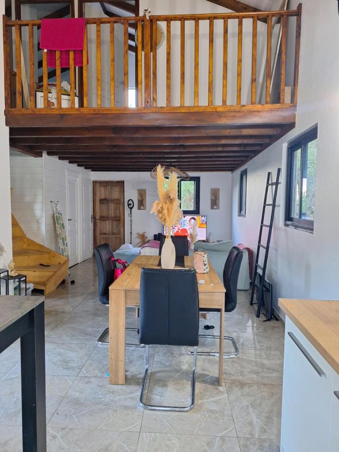 Au petit chalet de Dom - Bed and Breakfast Le Gosier