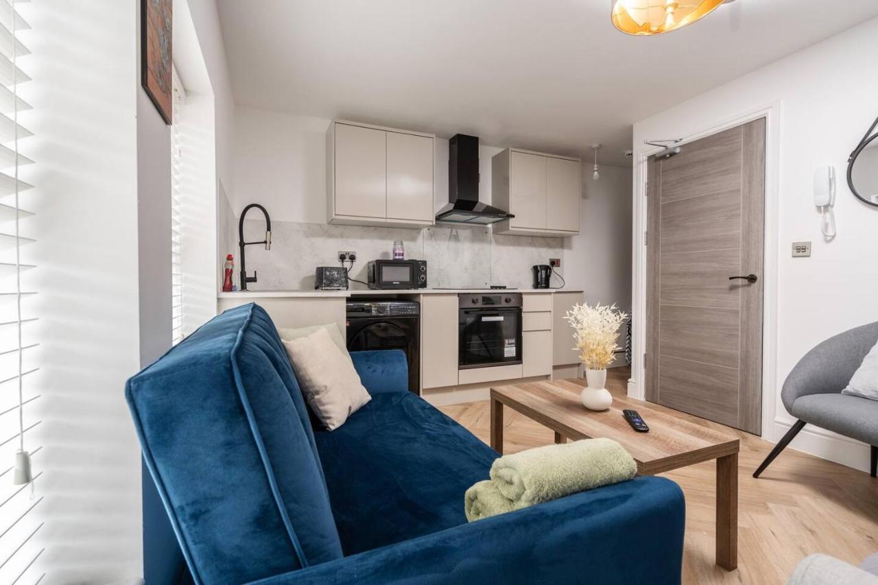 Parkside Stay Wm 10 Mins To Anfield Parking - B&B Liverpool