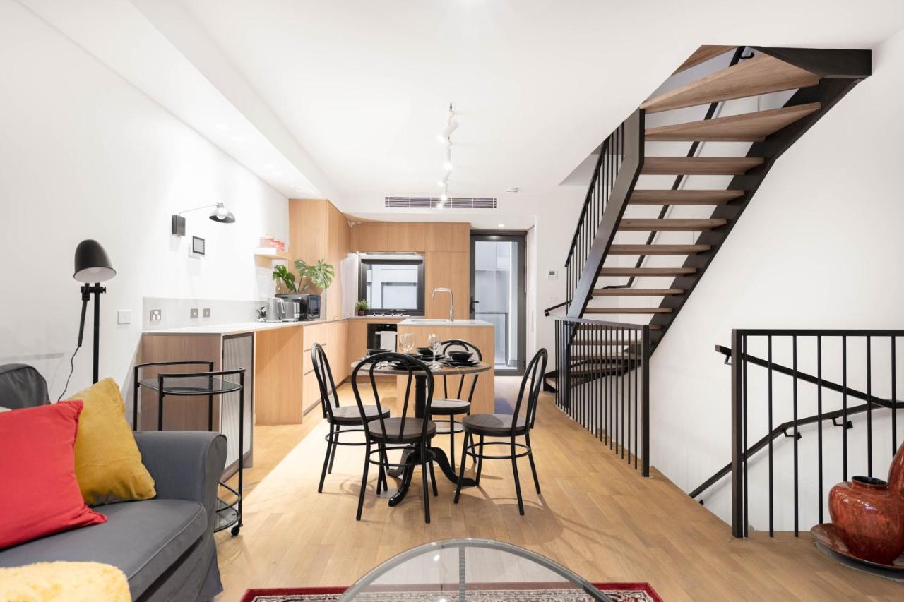 New Modern Design 3B2B House with Parking near Toorak - B&B Melbourne