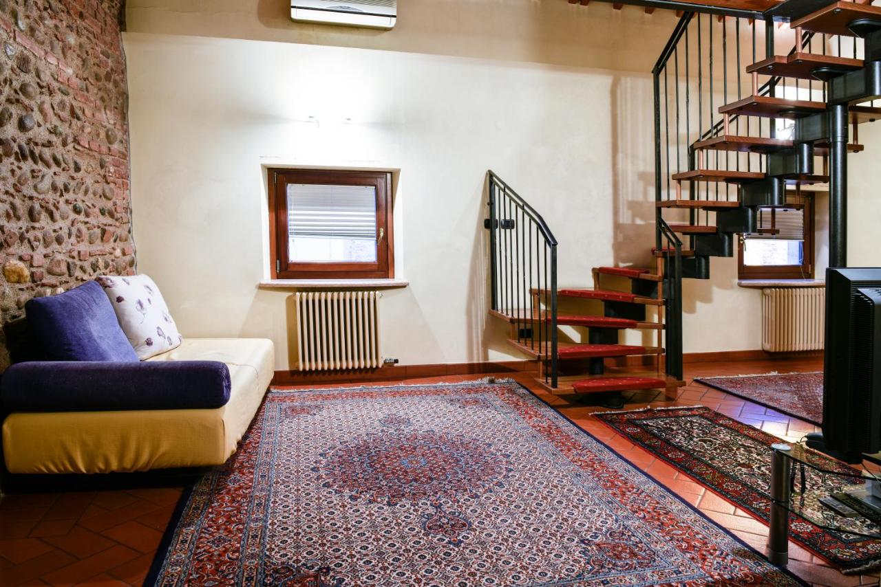 Appartamento con 2 Camere da Letto