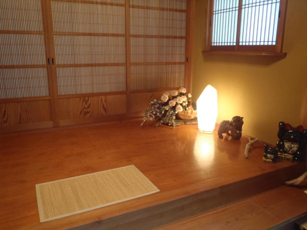 Vierbettzimmer im japanischen Stil