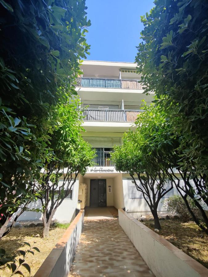 Carré d'Or - Studio lumineux à 5 minutes de la plage - B&B Nice