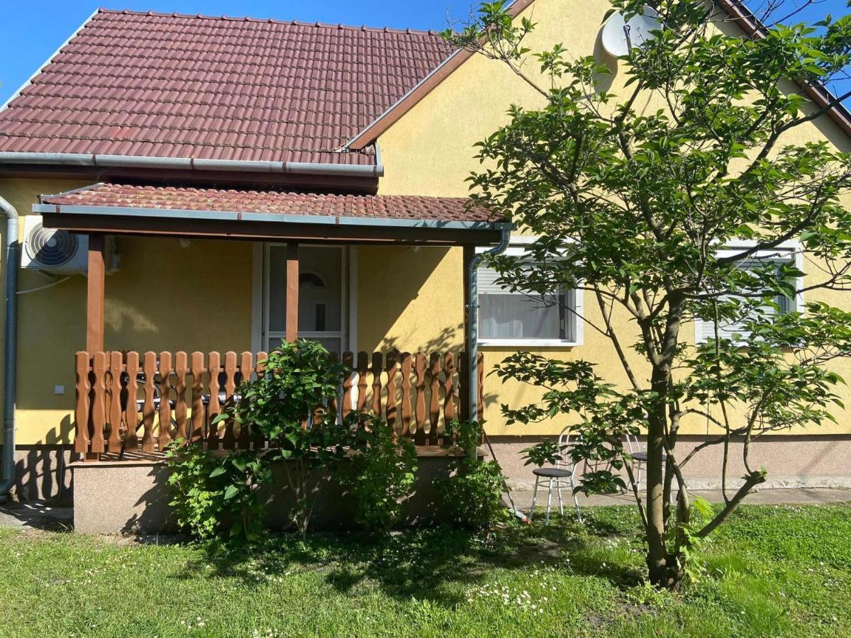 Garda Apartman - B&B Balatonfenyves