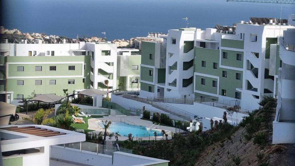 Ipanema, Calanova Golf and Sea View, Luxury 2 Bed Garden Apt, La Cala, Malaga - Ferienwohnung Mijas Costa