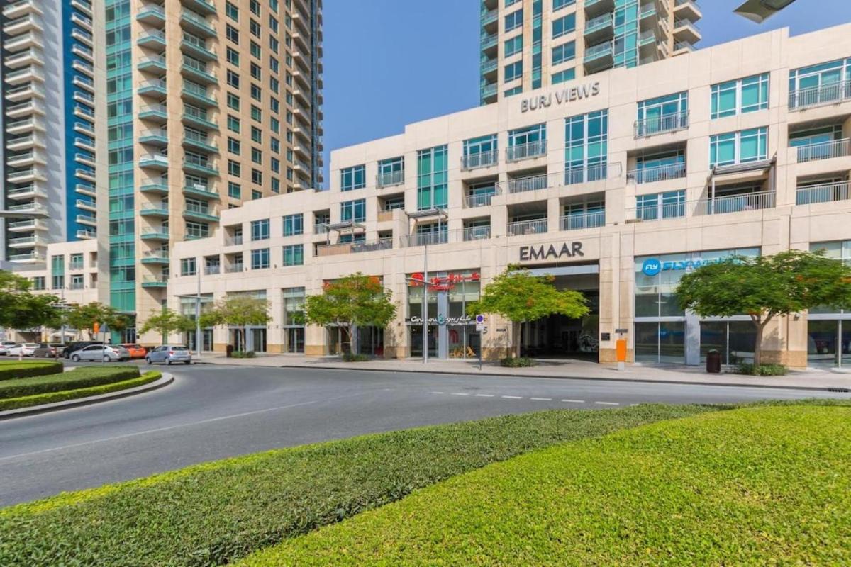 Stylish Studio 5 min Walk to Mall & Burj Khalifa - Ferienwohnung Dubai