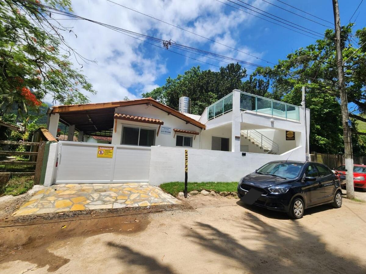 CASA A 20 METROS DA PRAIA DE TOQUE TOQUE GRANDE COM AR COND WiFi EXT ATE A PRAIA - Chambres d'hôtes São Sebastião