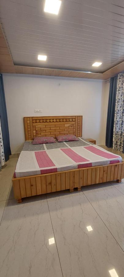 Shiv Gaura homestay Bharmour - B&B