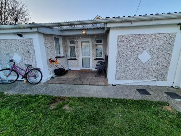 44 Clonshaugh Crescent - B&B