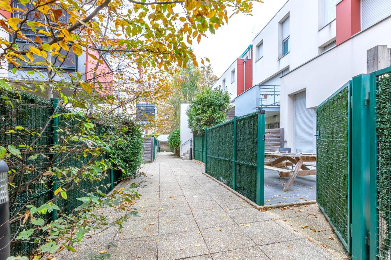 Triplex cosy à 20min des Champs Elysées - B&B