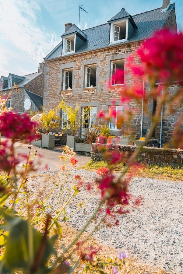 Villa front de mer proche St Malo ,Dinard, Dinan - B&B Pleudihen-sur-Rance