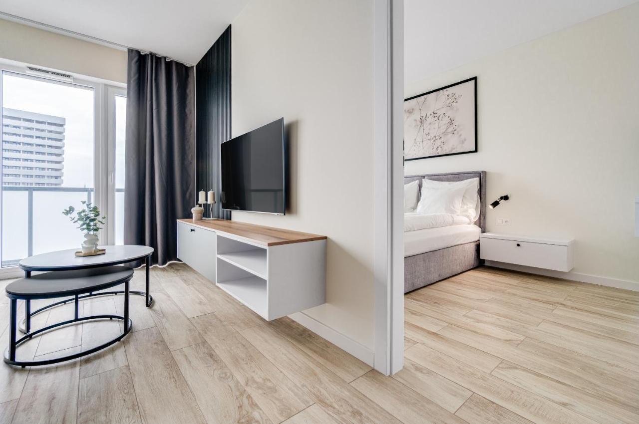 One-Bedroom Apartment with City View