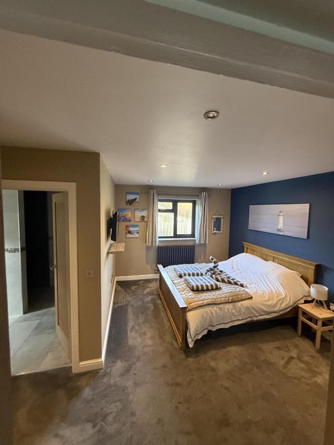 3 Bed Luxury Lodge - Bed and Breakfast