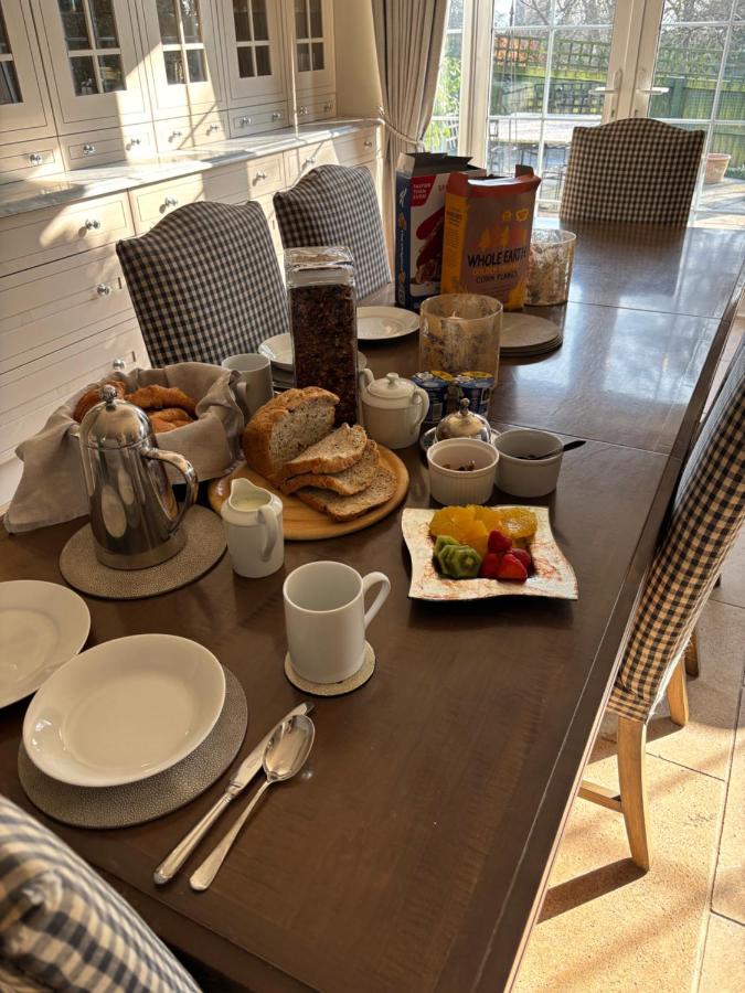 6 Northfields Close Family Household - Ferienwohnung Bath