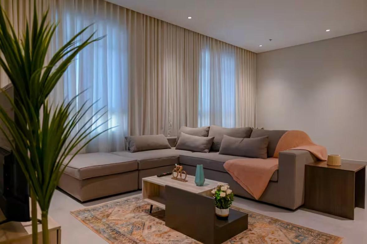 شقة حديثة مودرن 3 غرف وصالة a11 - Chambres d'hôtes Riyad