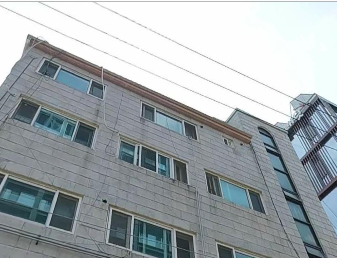Dongbaek House - B&B