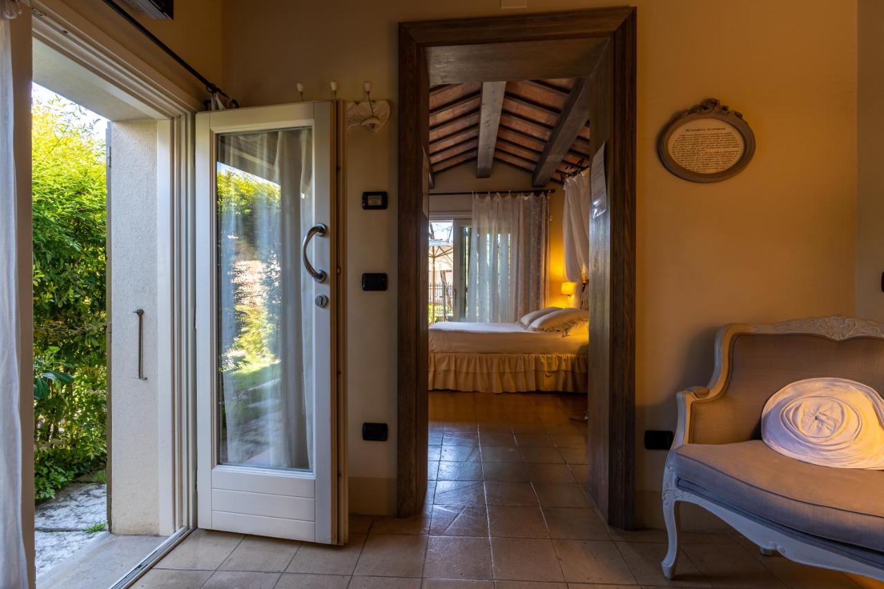 Deluxe Suite with Spa Bath