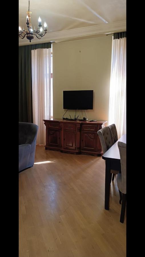 Rent Inn Yerevan on Nalbandyan Street - Chambres d'hôtes Erevan