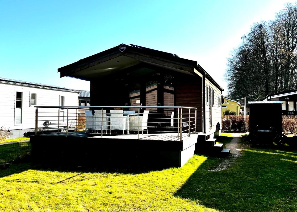 Superior Beach Chalet 10