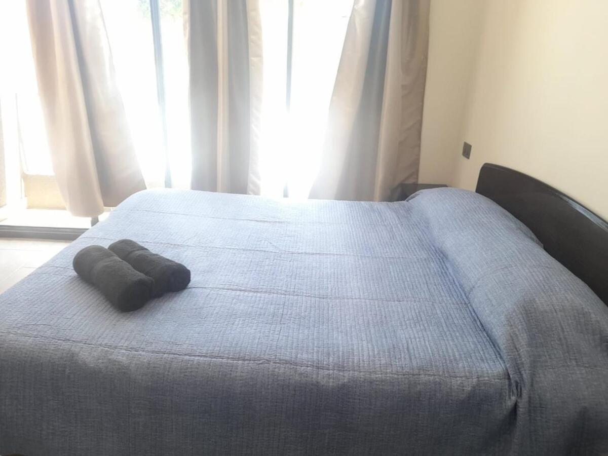 Small apartment with parking - B&B