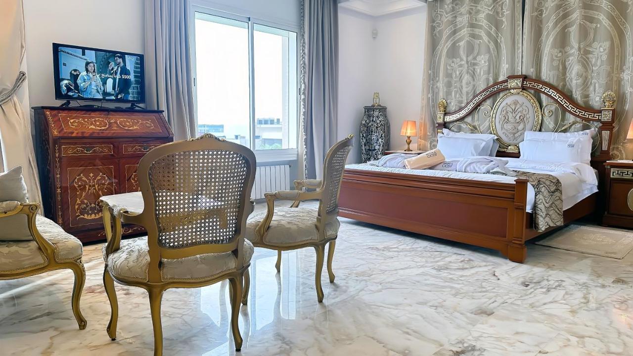 Deluxe Suite with Spa Bath
