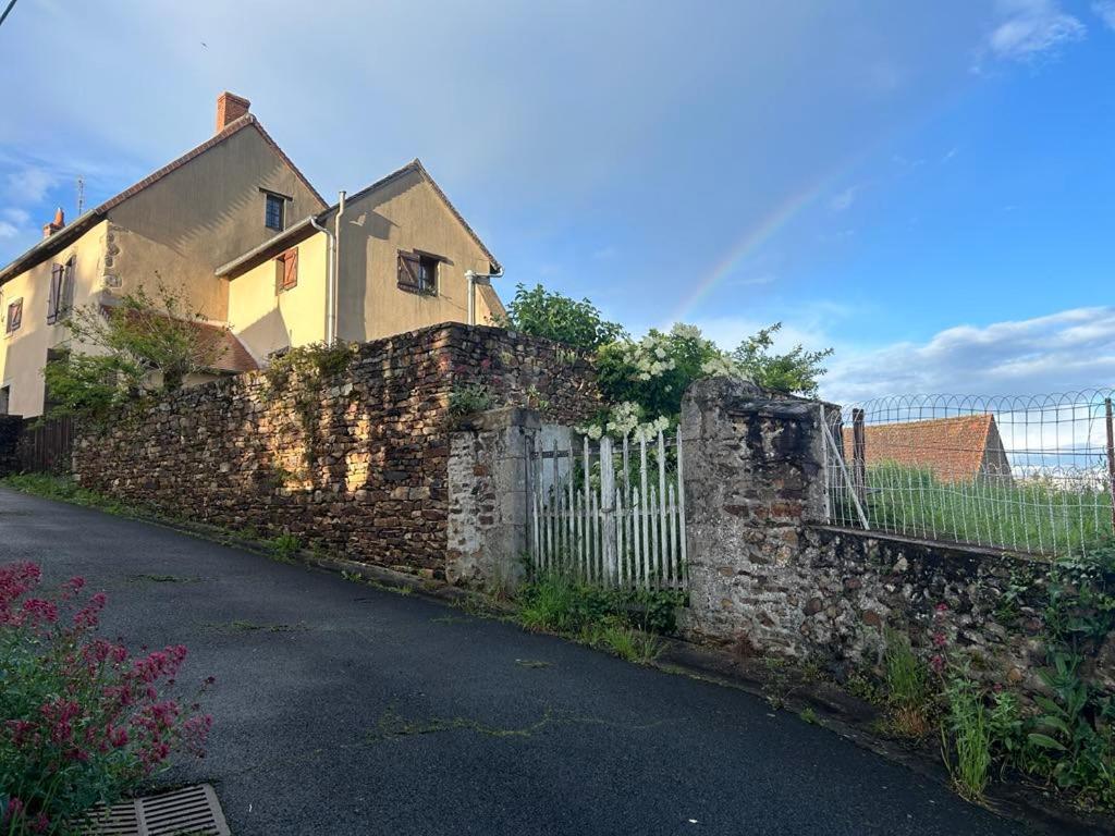 La maison du rempart - B&B Sainte-Sévère-sur-Indre