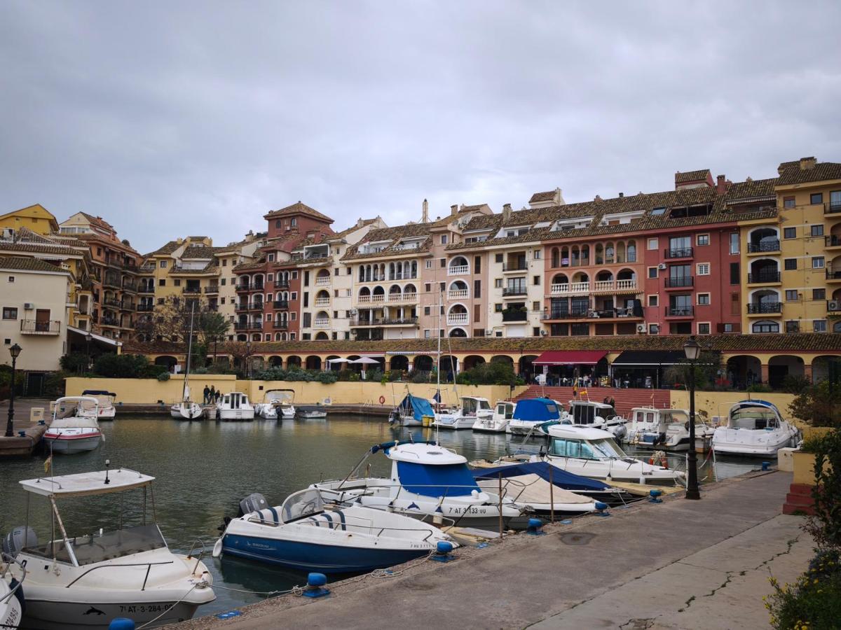 Apartment with views of the Mediterranean- Little Venice - B&B Port Saplaya