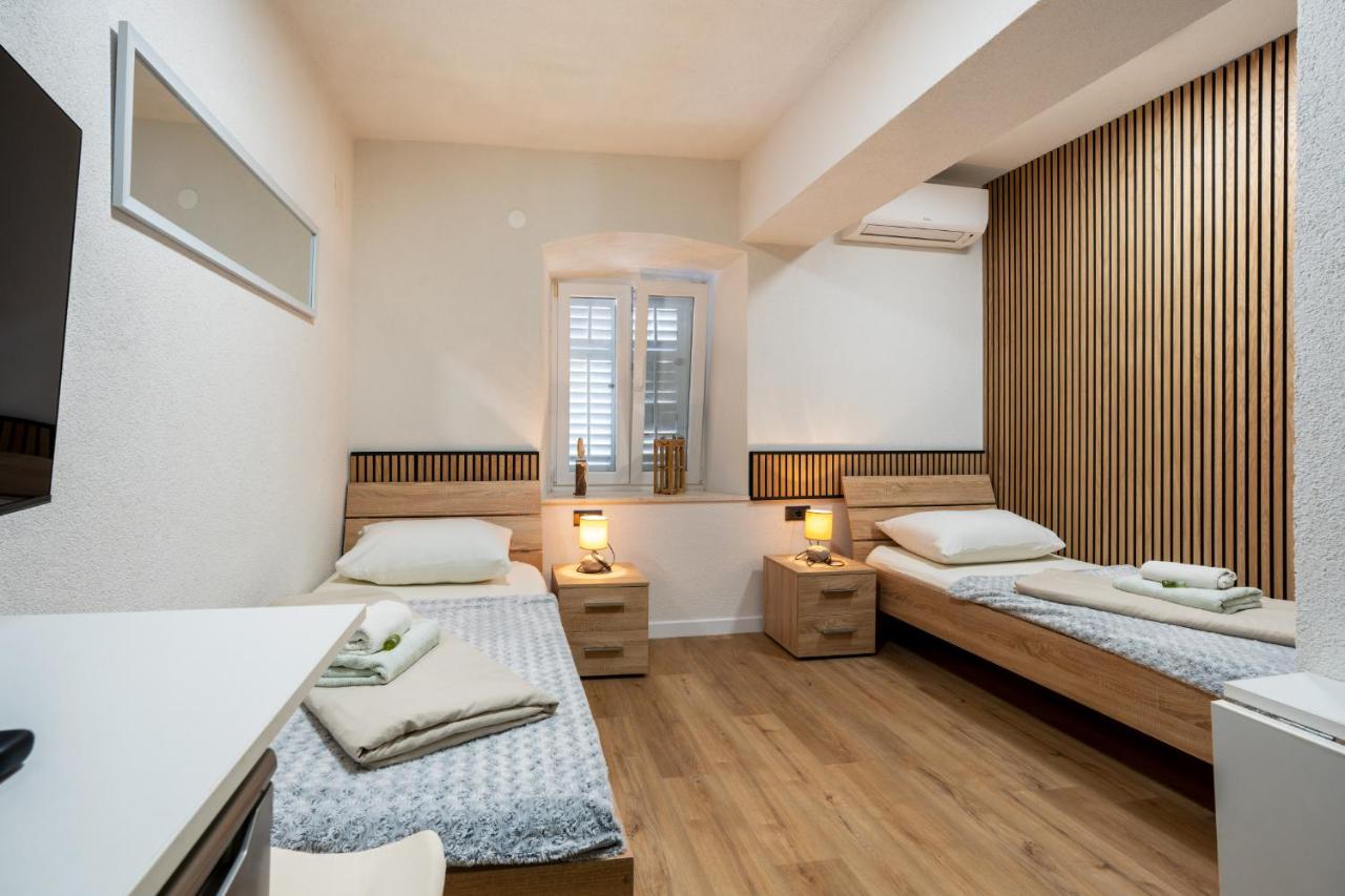 Twin Room with Bathroom