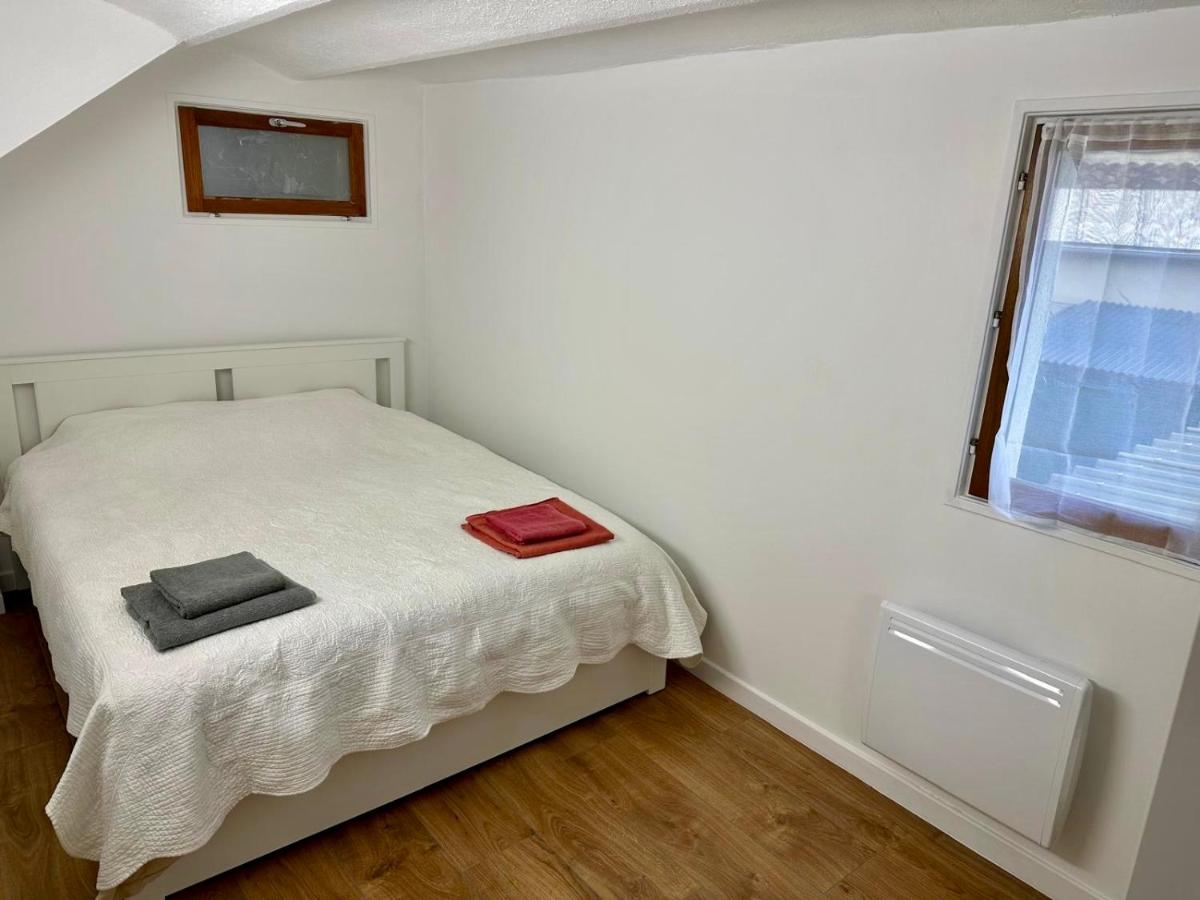 2 Bedrooms appartement entièrement rénové Cannes - 200m de la plage - Chambres d'hôtes Cannes