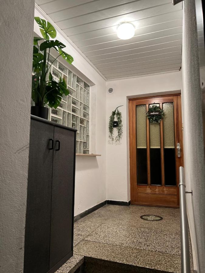 Minimalist Cozy Apartment near Frankfurt - Chambres d’hôtes Altenstadt