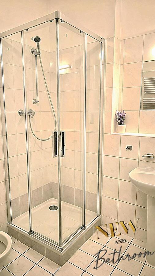 Single Room with Private Bathroom