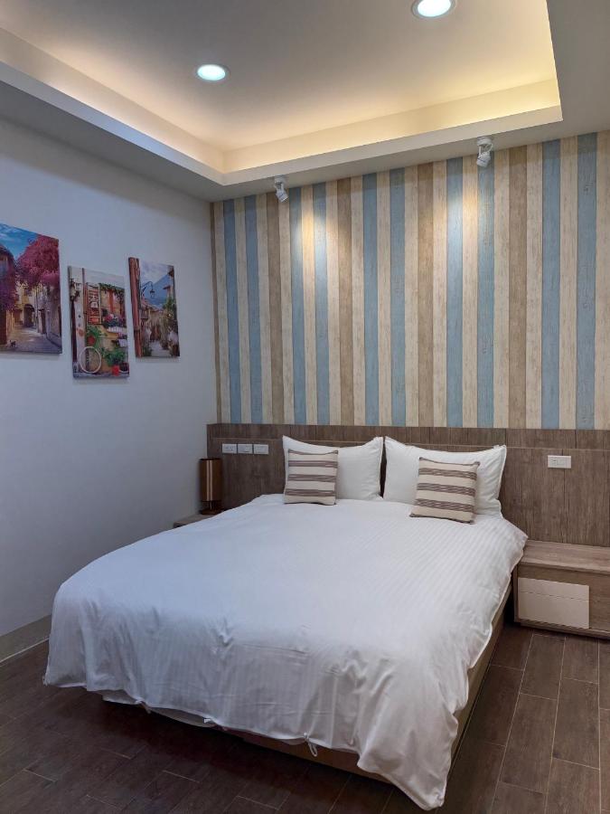 Queen Room with Balcony
