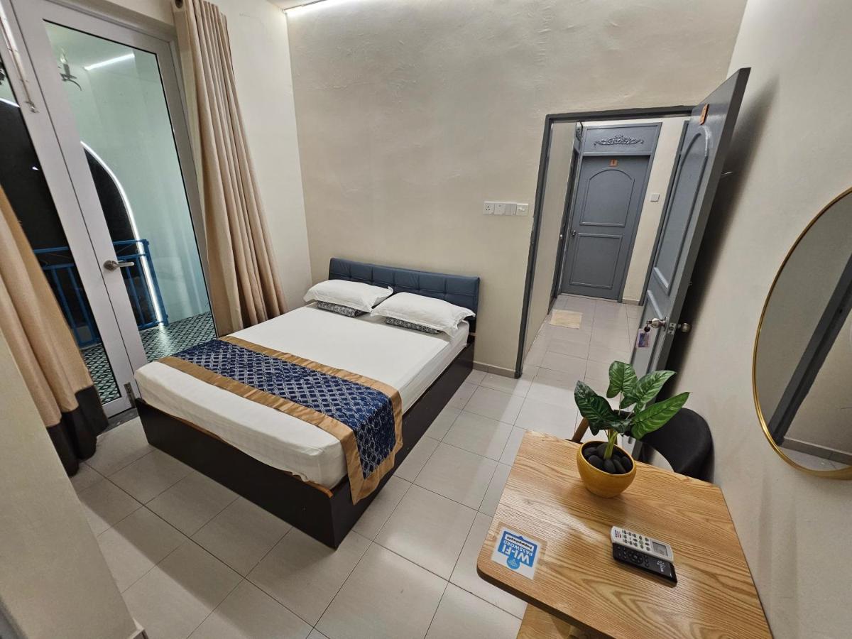 Economy Twin Room