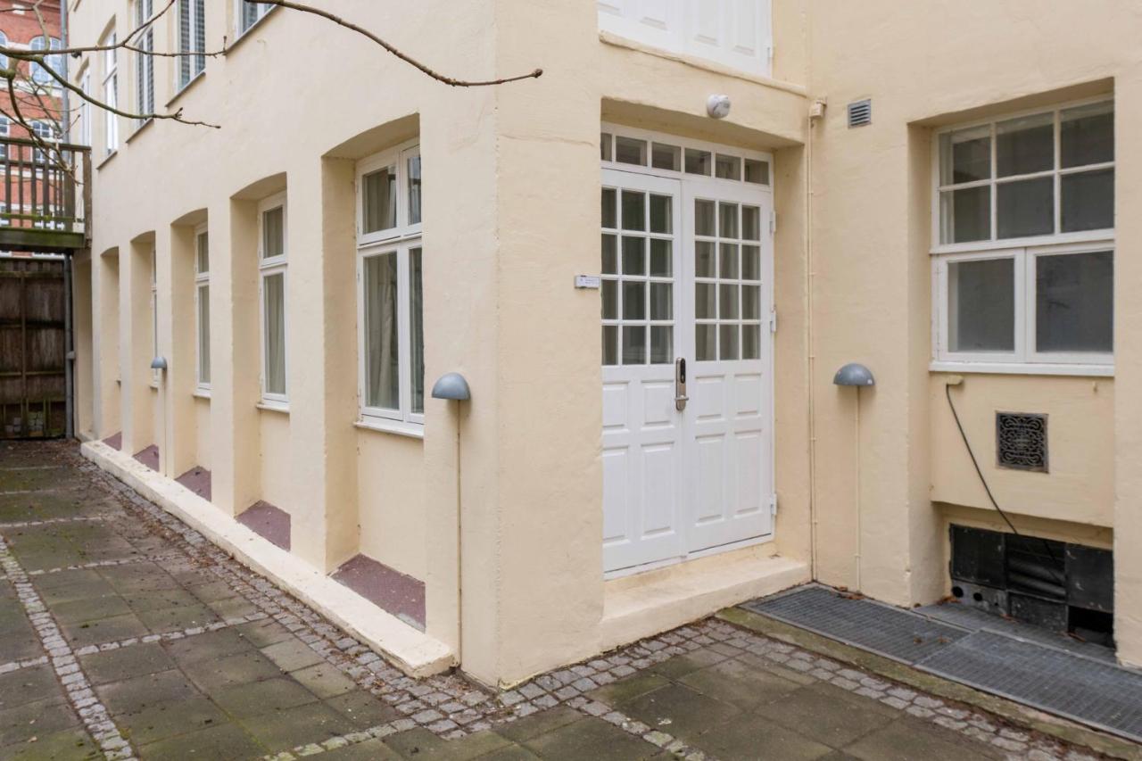 Modern Ground Floor Apartment - Bed and Breakfast Kopenhagen