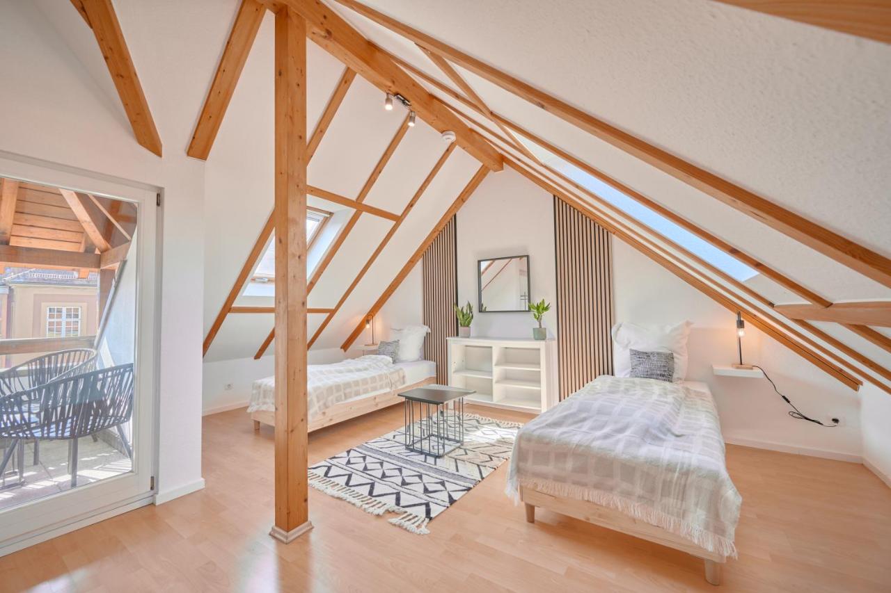 BackHome - MAISIONETTE - Parkplatz - Fantastische Schlosslage - SmartTV - Waschmaschine - Netflix - 70qm - 24h Checkin- Apartment 5 - B&B Ludwigsburg