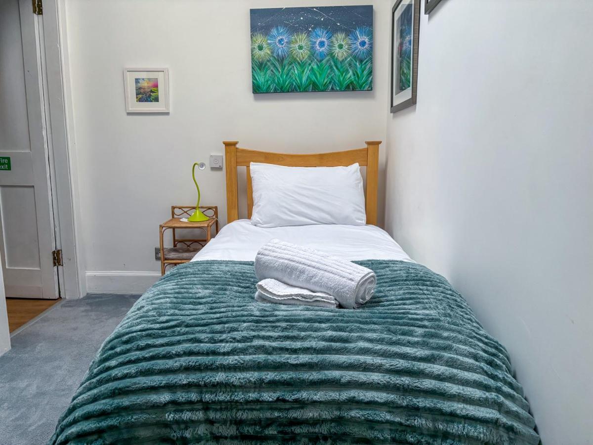 Two-Bedroom Deluxe Apartment