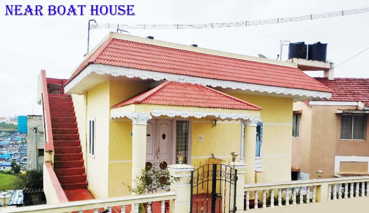VJ HOME STAY Ooty - B&B Udhagamandalam