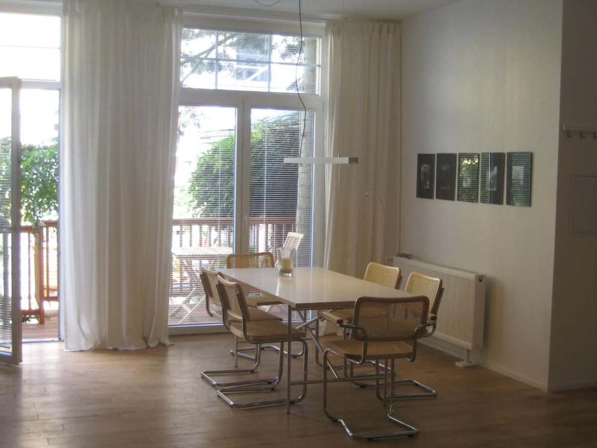 Ferienwohnung Lübeck Falkenwiese - Bed and Breakfast