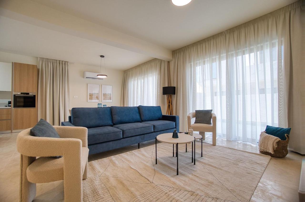 Avalon Gardens Villa 13 - B&B Empa