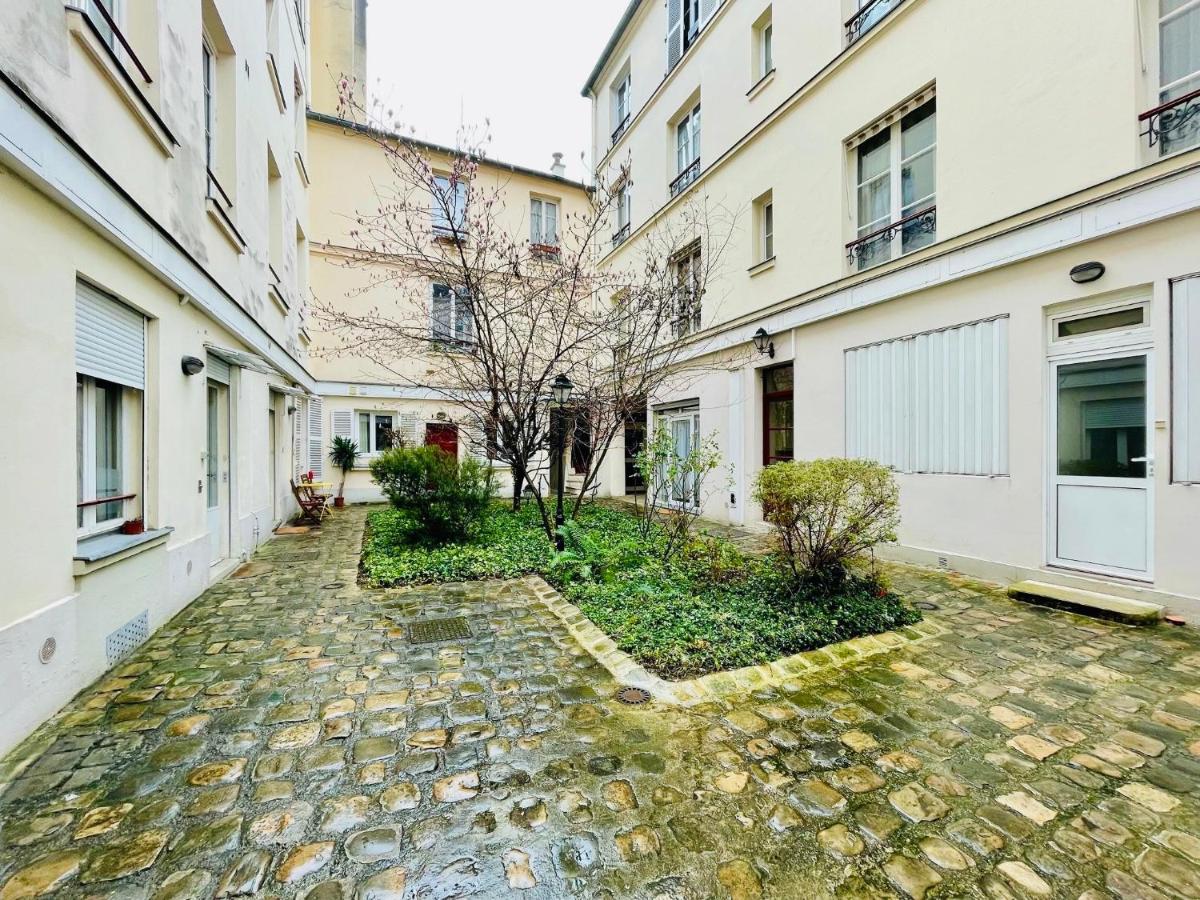 Tour Eiffel Invalides Pierre Leroux - B&B Parigi